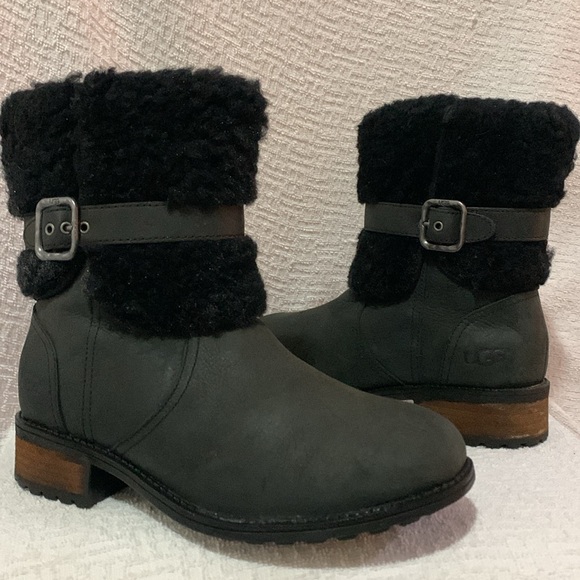UGG BLAYRE II Buckle Sheepskin Collared BOOT - Picture 12 of 14